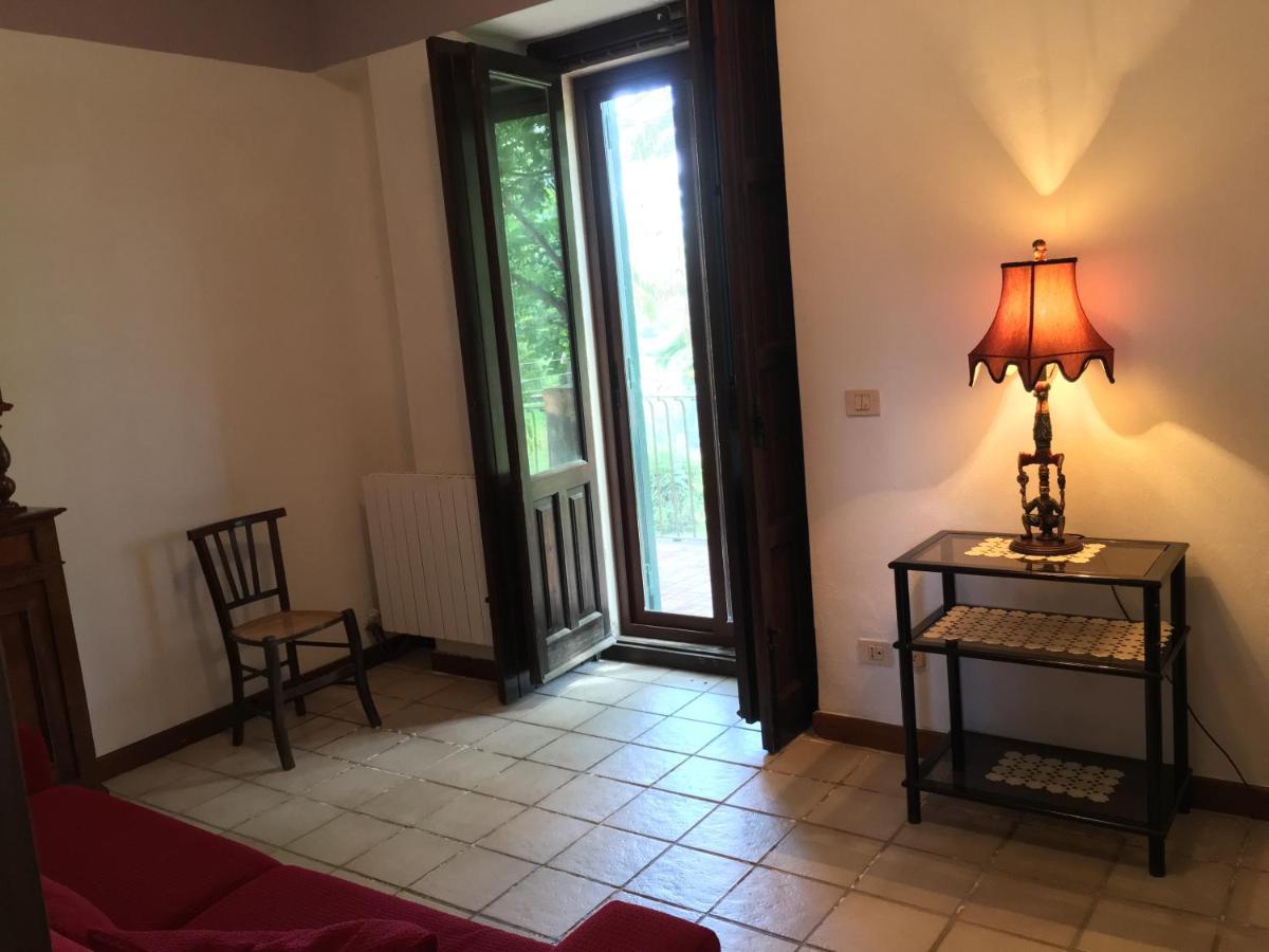 פיידימונטה אטנאו Bed And Breakfast Il Glicine חדר תמונה