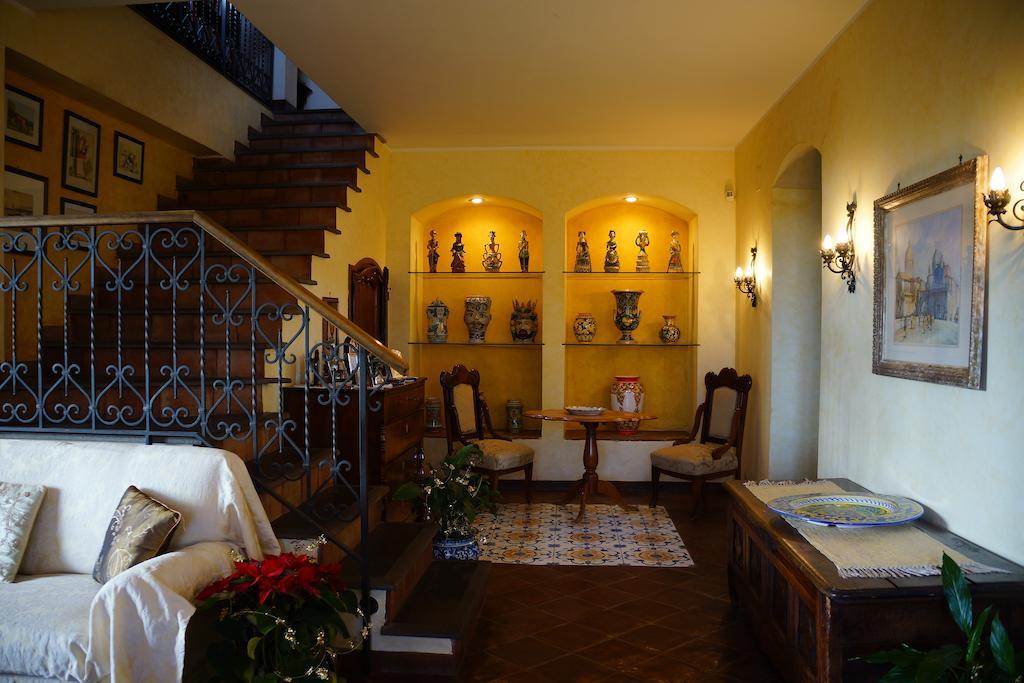פיידימונטה אטנאו Bed And Breakfast Il Glicine מראה חיצוני תמונה