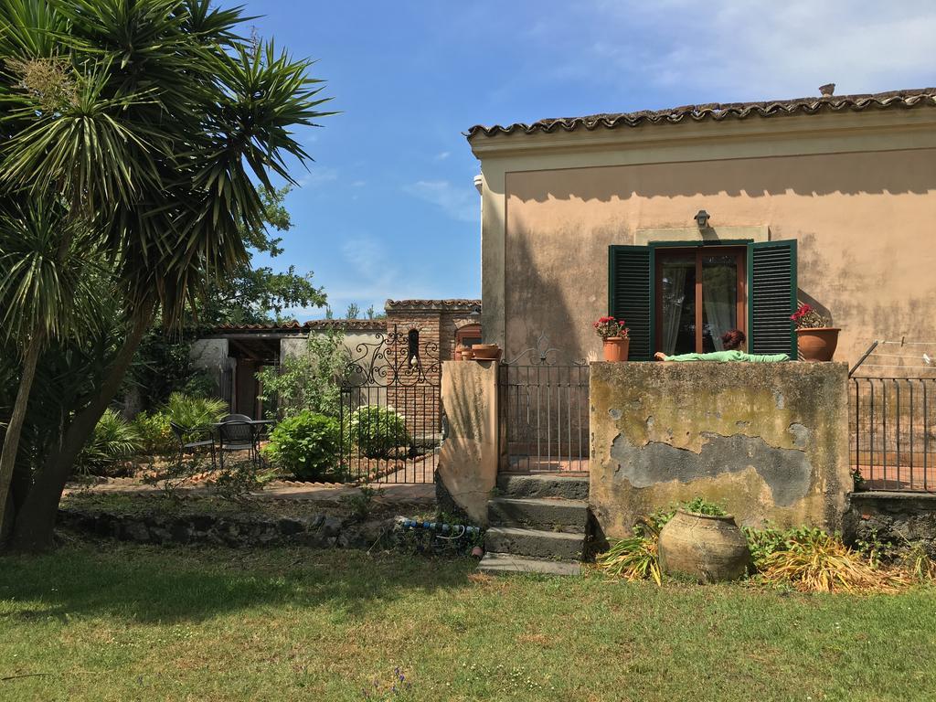 פיידימונטה אטנאו Bed And Breakfast Il Glicine מראה חיצוני תמונה